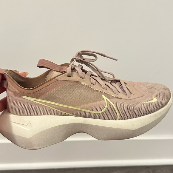 Nike Vista Lite platform mesh sneaker in color Fossil Stone - Picture 6 of 10